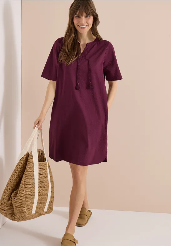 Robe longueur genou en qualité seersucker sweet grape red