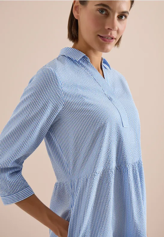Robe longueur genou en qualité seersucker blouse blue