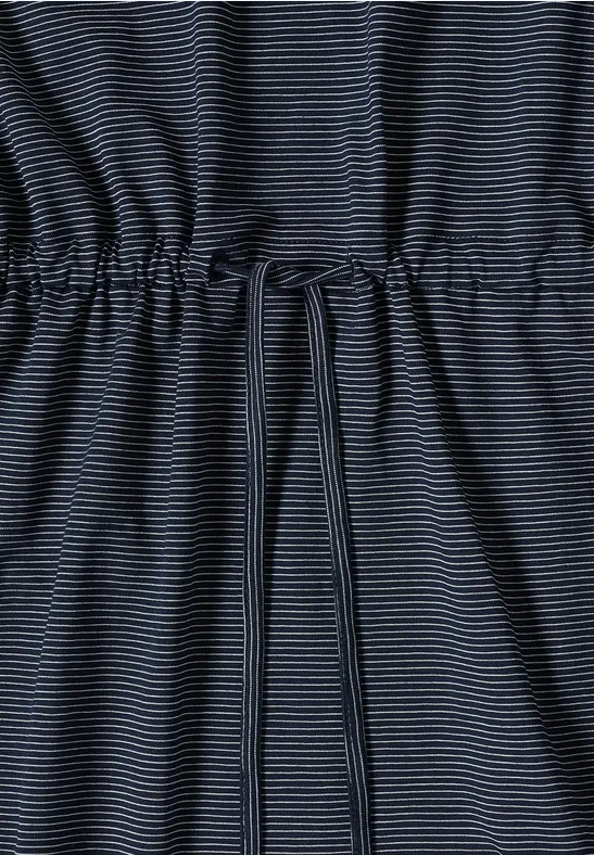 Dunkelgraues, fein gestreiftes Oberteil mit Tunnelzug in der Taille.
