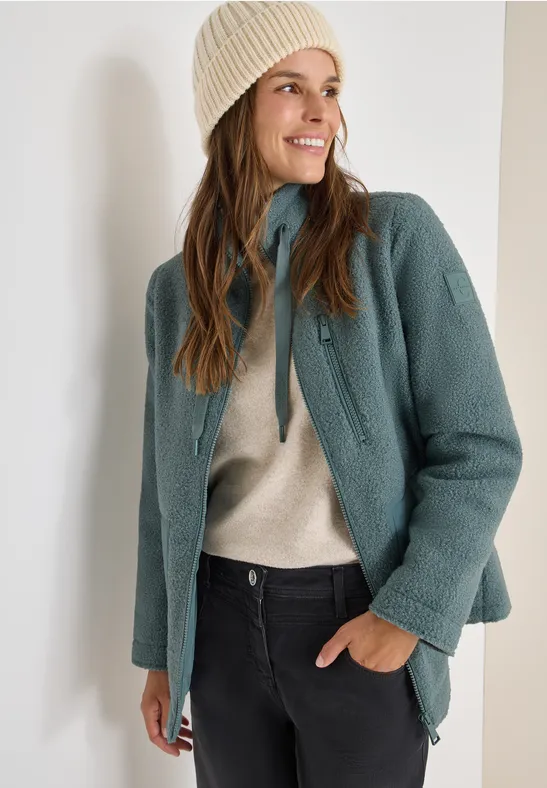 Kuschelige Jacke mit Details ice hill green