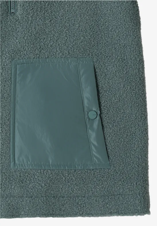 Kuschelige Jacke mit Details ice hill green