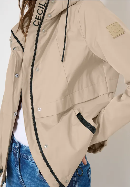 Windbreaker mit Hoodie crispy camel