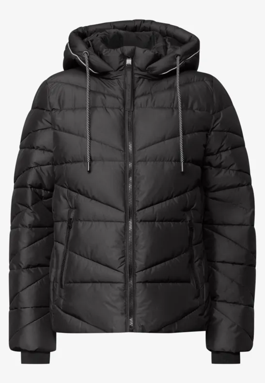 Schwarze, gesteppte Kapuzenjacke mit Reißverschluss und elastischen Ärmelbündchen.