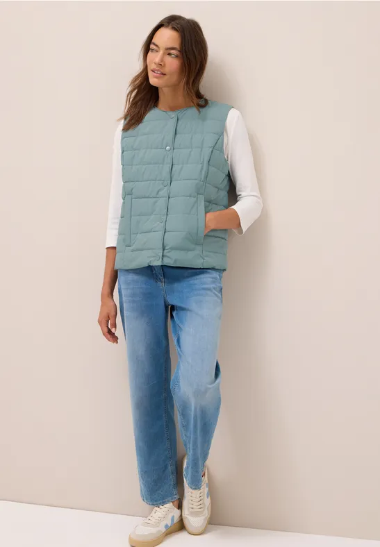 Vest om eronder te dragen ice hill green