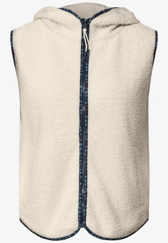 Ärmellose Kapuzen-Weste aus cremefarbenem Teddyfleece, mit Reißverschluss und blau gemustertem Zierband
