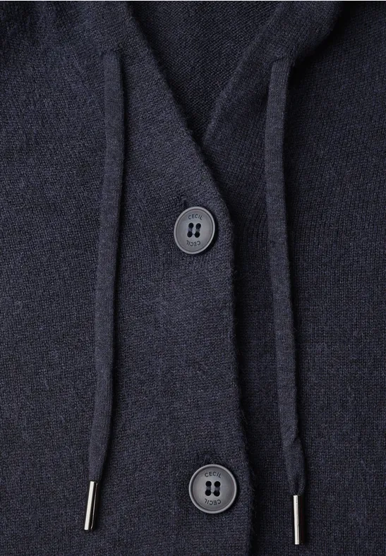 Dunkelblaue Strickjacke mit Kapuze, zwei Knöpfen und Kordeln