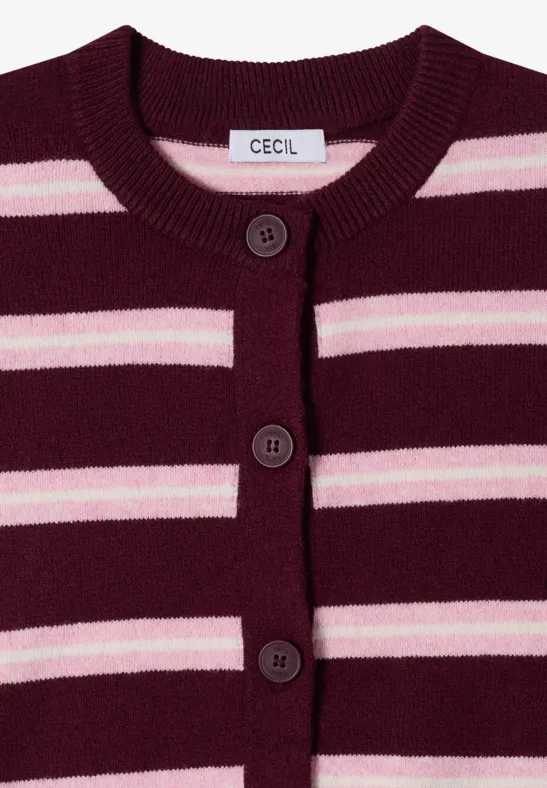 Cardigan bordeaux à rayures roses et claires, encolure ronde, trois boutons, marque Cecil.