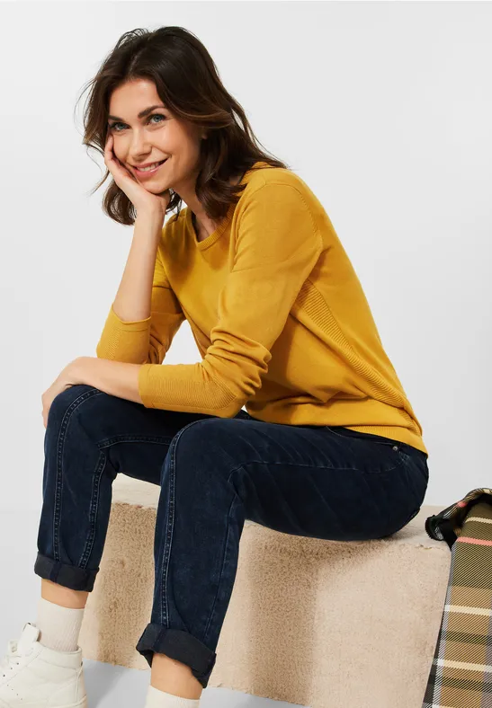 Basic pullover curry yellow