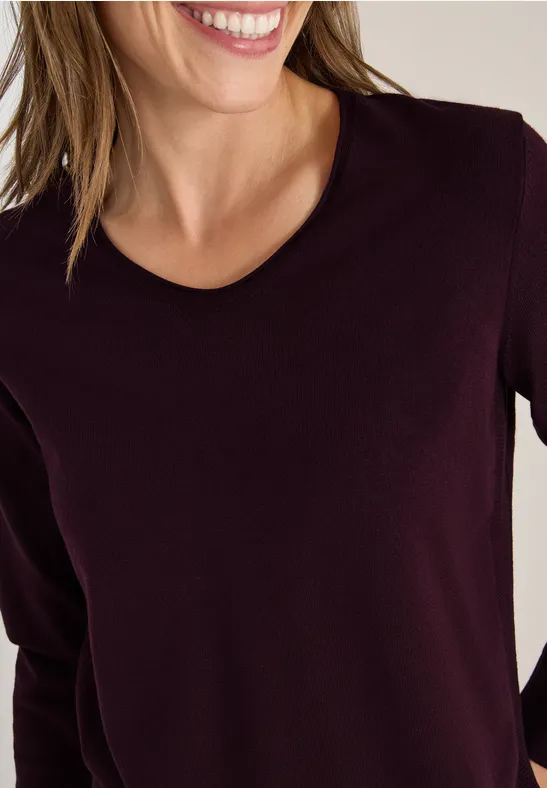 Kuscheliger Pullover eggplant red