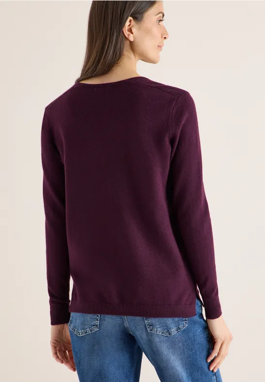 Gezellige trui met V-hals eggplant red