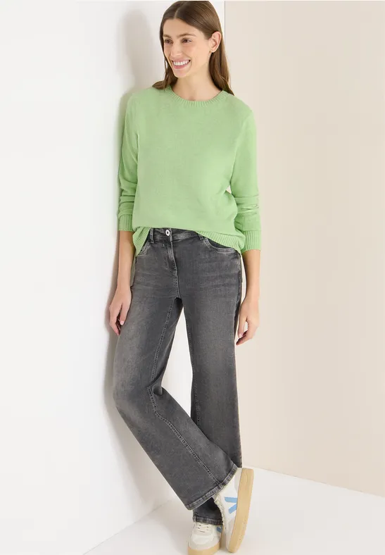 Doux pull-over en couleur unie null