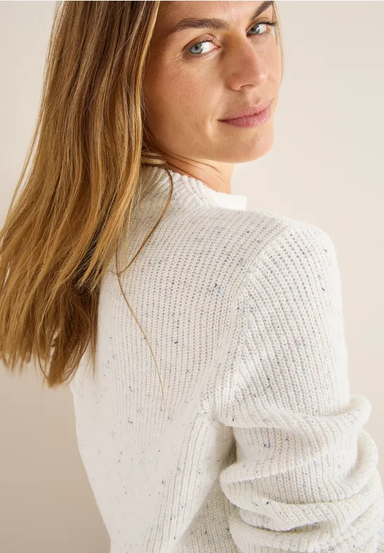 Pullover mit feinem Muster vanilla white