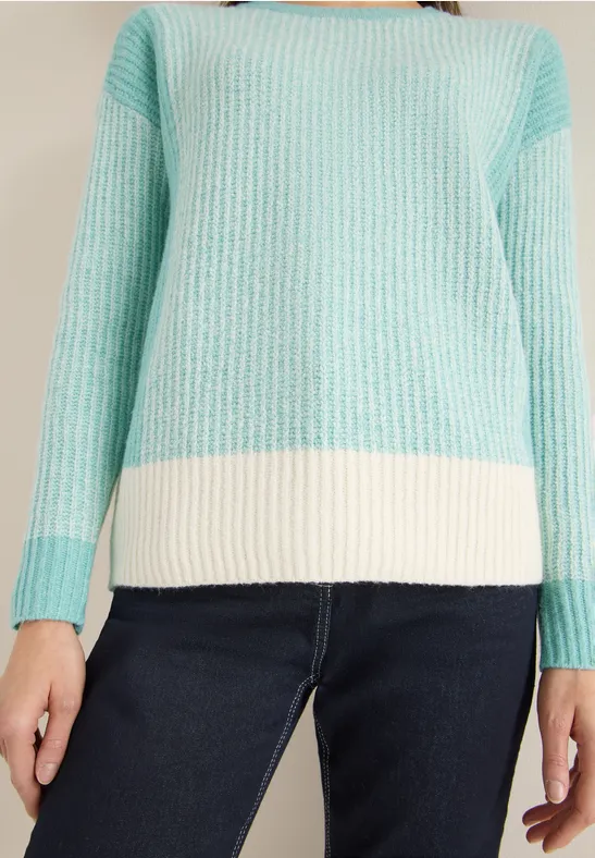 Doux pull en mouliné light foam blue