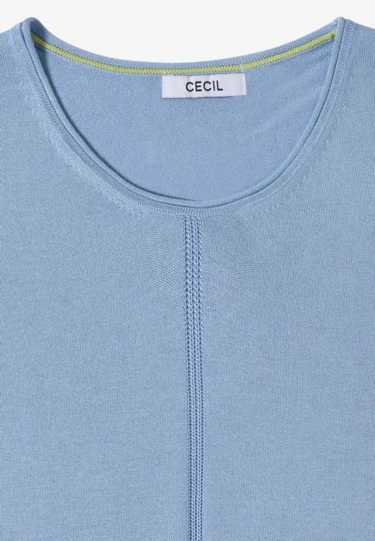 T-shirt bleu clair à col rond, couture centrale et étiquette 'CECIL' dans le dos.