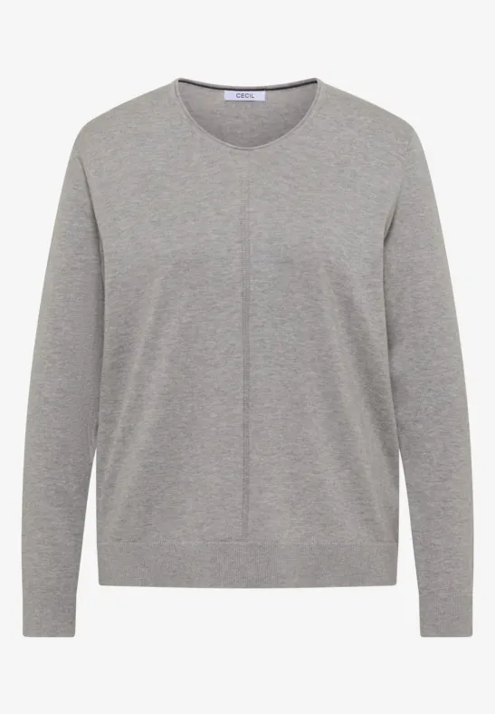 Hellgrauer Pullover mit Rundhalsausschnitt und dezentem Ziernaht-Detail mittig.