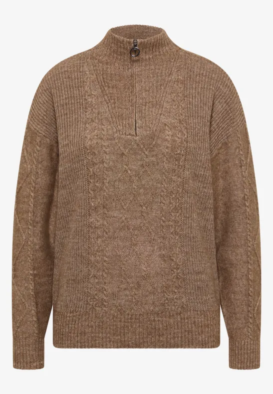 Pull marron en maille épaisse avec col montant et demi-fermeture éclair.
