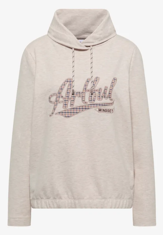 Beiger Kapuzenpullover mit elastischem Saum und kariertem Artful-Print auf der Vorderseite.