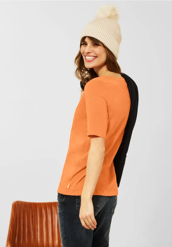 T-Shirt in Unifarbe simply orange