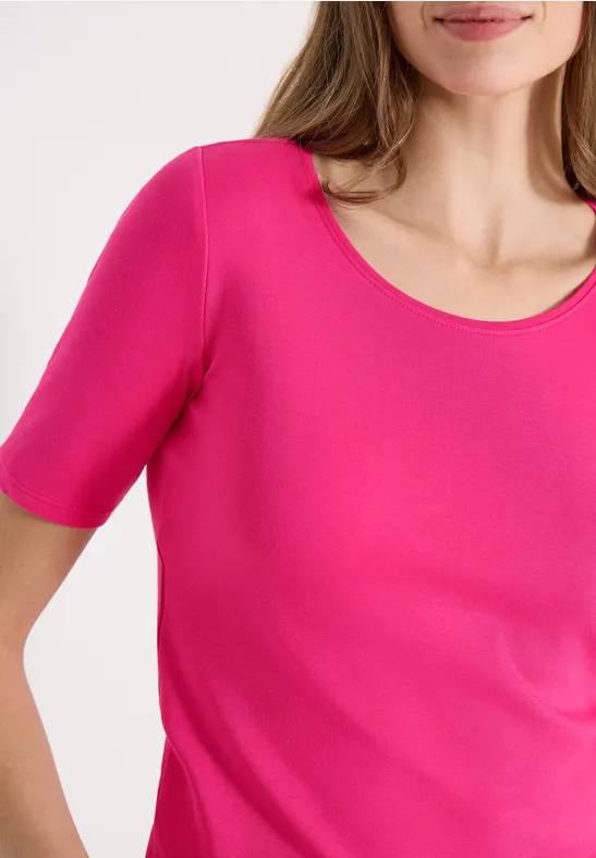 Basic T-Shirt mit Rundhals in Unifarbe beetroot pink