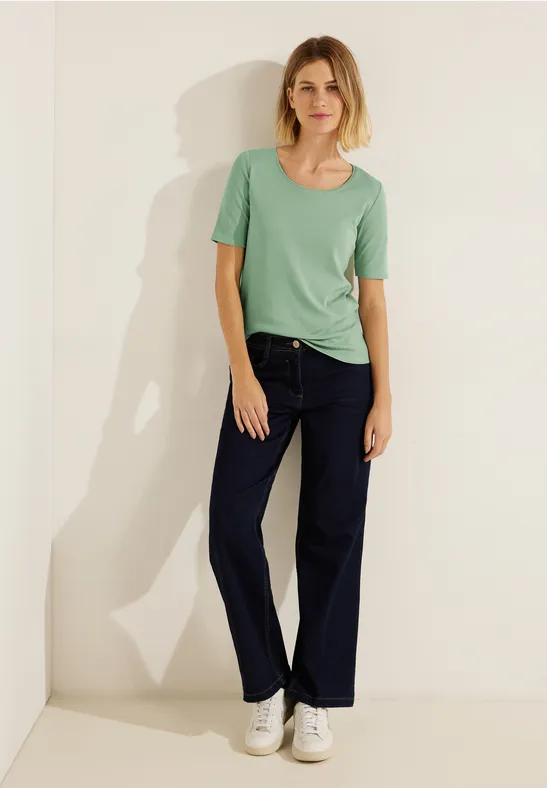 T-Shirt in Unifarbe clear sage green