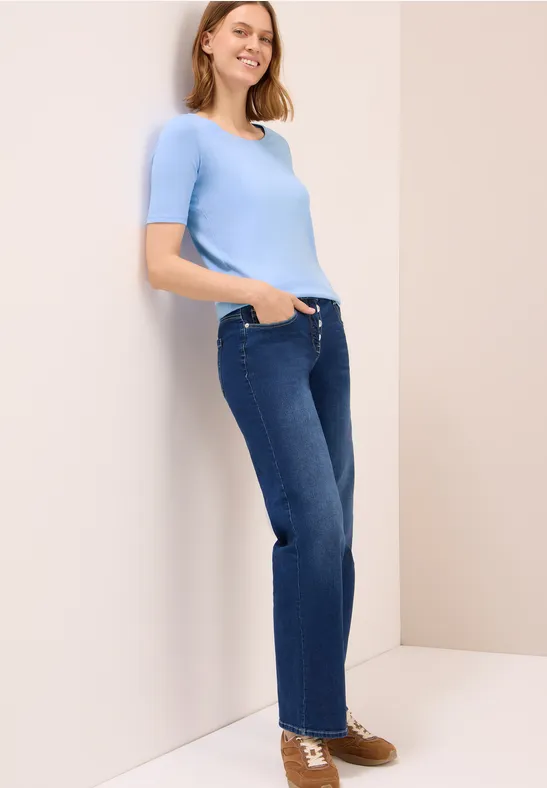 T-Shirt in Unifarbe sporty light blue