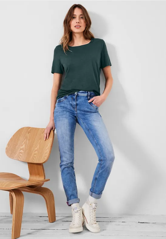 T-shirt in effen kleur cypress green