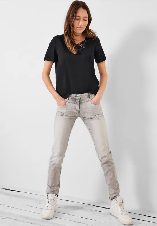 Basic T-shirt in effen kleur Black