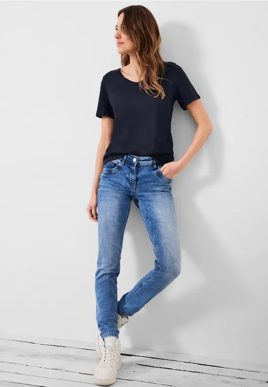 Basic T-shirt in effen kleur deep blue