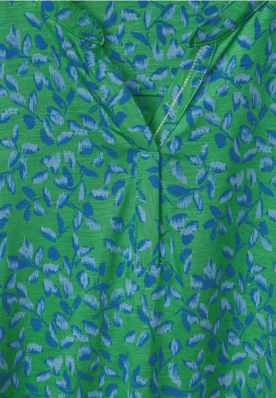 Top mit Minimalmuster fresh green