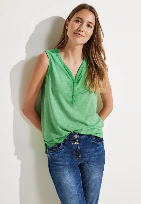 Damentop in Unifarbe fresh green