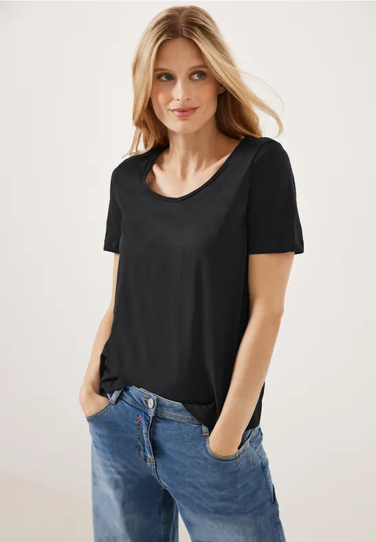 Basic T-shirt met V-hals Black