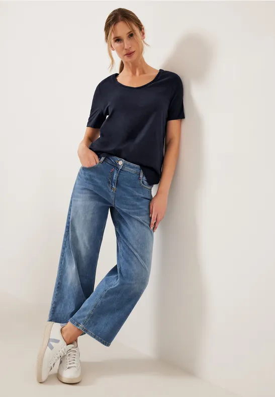 Basic V-Neck T-Shirt deep blue