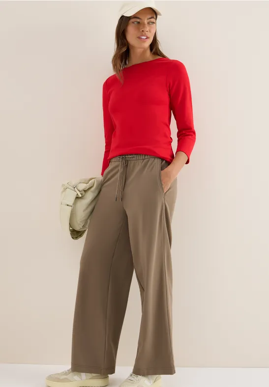 Basic Shirt in Unifarbe fiery red