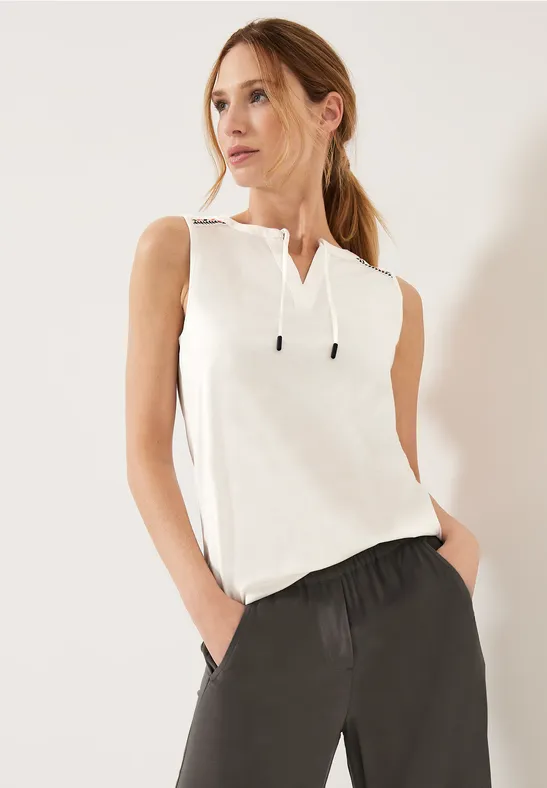 Top mit Stickereidetail vanilla white