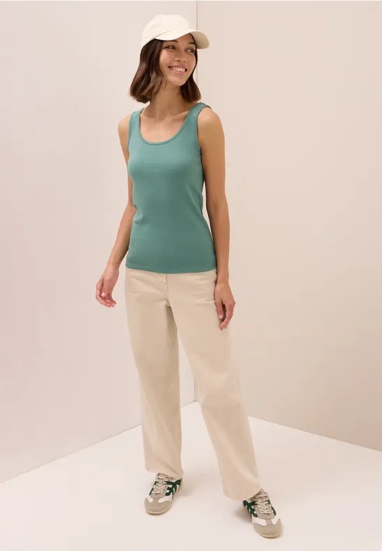 Basic Top in Unifarbe jewel green