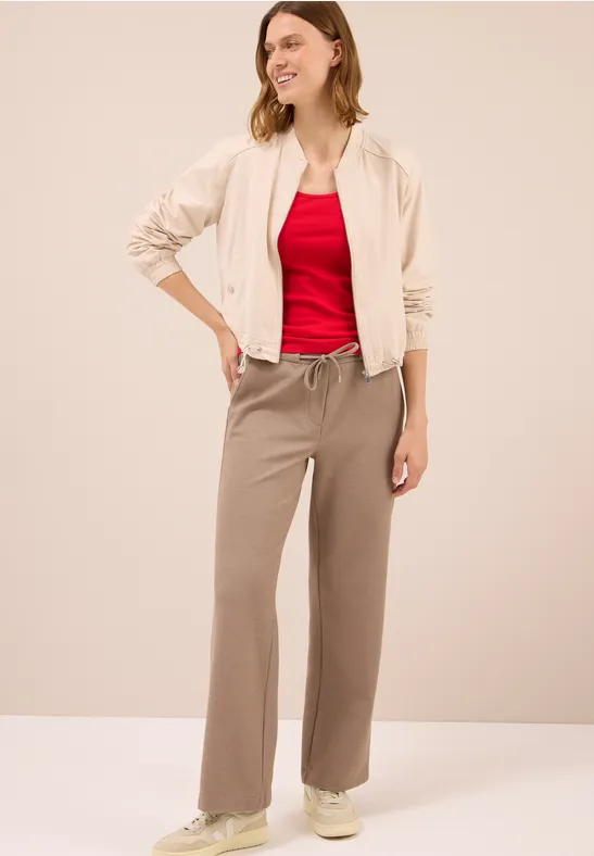 Top basique en couleur unie fiery red