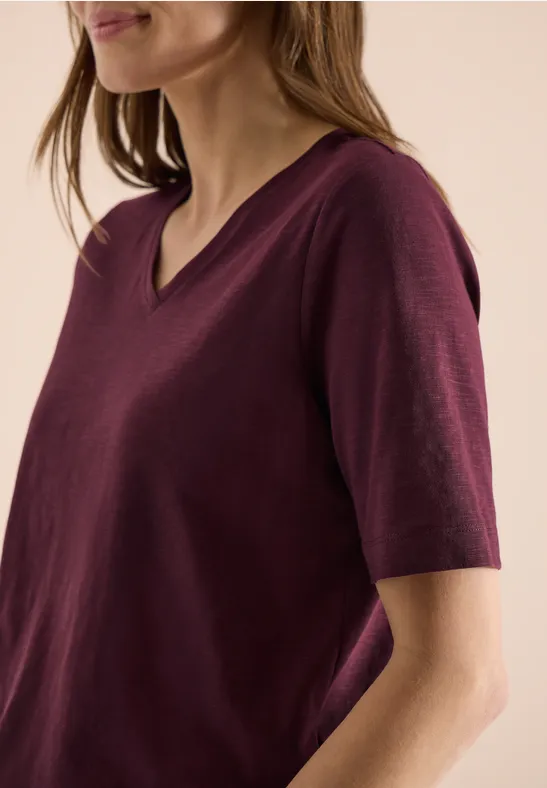 Basic T-Shirt mit V-Neck sweet grape red
