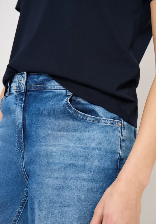 Koszulka Basic z nadrukiem z przodu universal blue