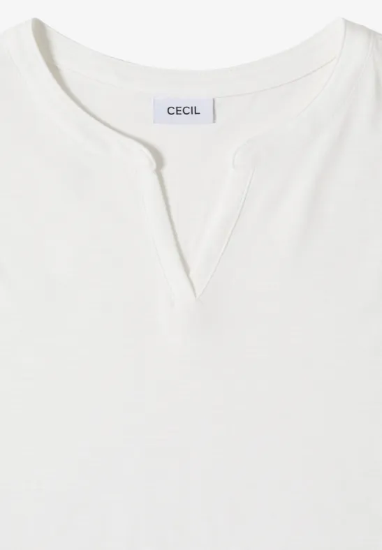 Schlichtes weißes Langarmshirt mit kleinem V-förmigen Ausschnitt