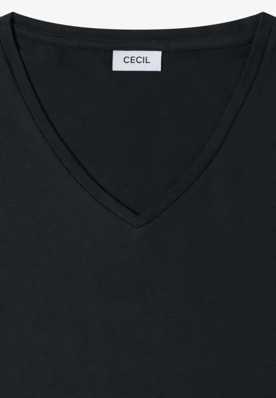 T-shirt noir à col V avec étiquette CECIL au niveau du col.
