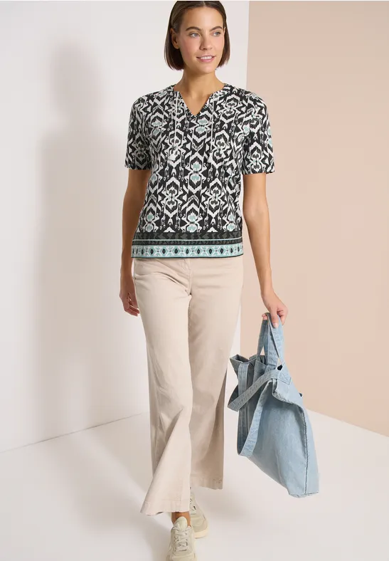 Kurzarm Shirt mit Split Neck und Print khaki