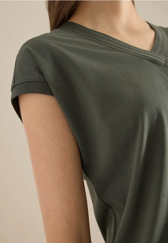 T-shirt à manches courtes et col en V en couleur unie khaki