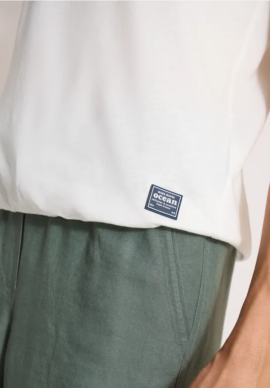 T-Shirt mit Boatneck und Wording Print vanilla white