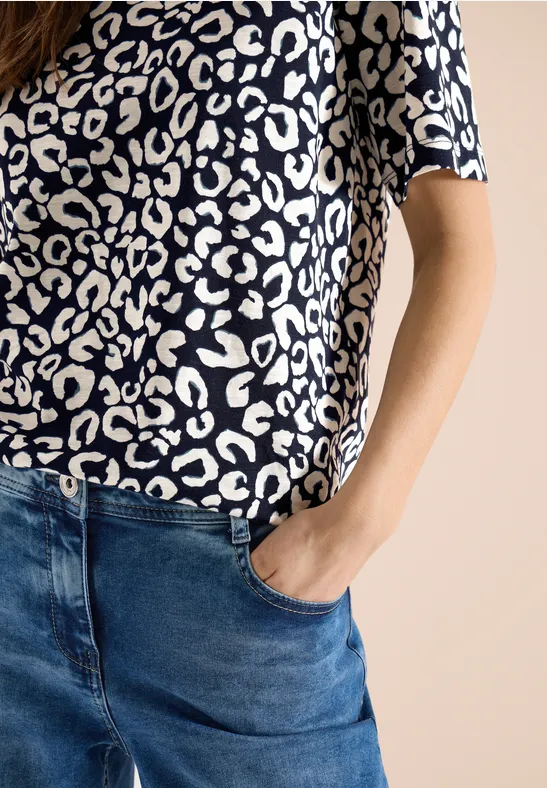 Shirt mit Boatneck und Leo-Print urban dark blue