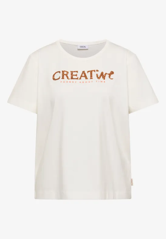 Locker geschnittenes weißes T-Shirt mit orangefarbenem 'CREATIVE'-Schriftzug auf der Vorderseite
