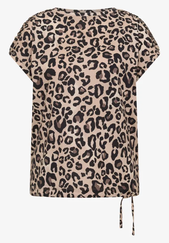 Kurzärmlige Bluse in Beige mit schwarzem Leopardenmuster und verstellbarem Kordelzug am Saum.