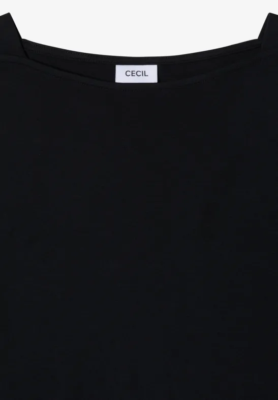 Ein schlichtes schwarzes Top mit quadratischem Ausschnitt und CECIL-Label.