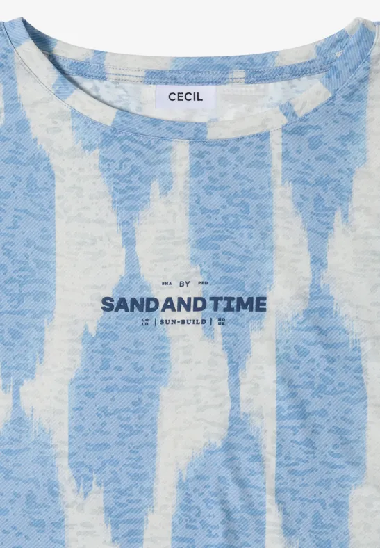T-shirt tie-dye bleu clair avec inscription 'SAND AND TIME'