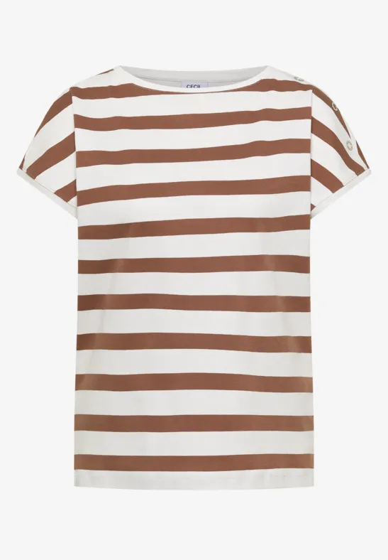T-shirt à rayures marron et blanc.