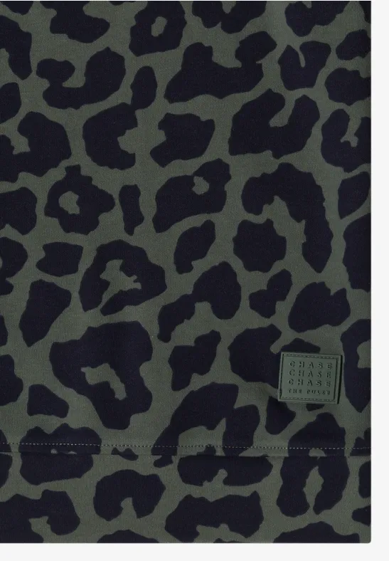 Notizbuchcover mit olivgrün-schwarzem Leopardenmuster